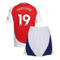 Camiseta Arsenal Leandro Trossard #19 Primera Equipación para niños 2024-25 manga corta (+ pantalones cortos)